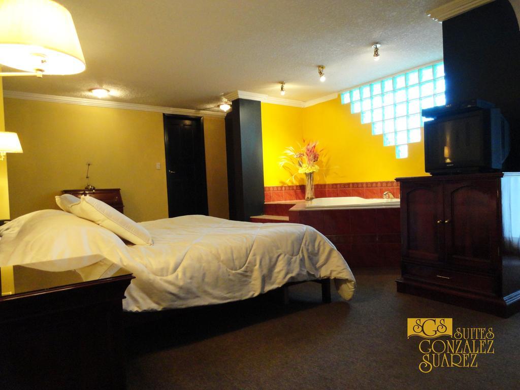 Hotel Suites Gonzalez Suarez Кіто Екстер'єр фото